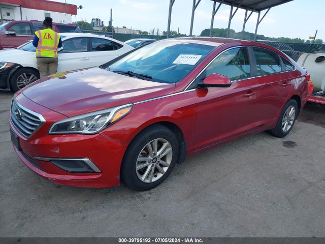 Hyundai SONATA SE 2016 5NPE24AF5GH276665 Image 2