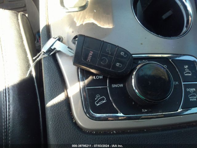 1C4RJFCG1FC238317 Jeep Grand Cherokee Overland