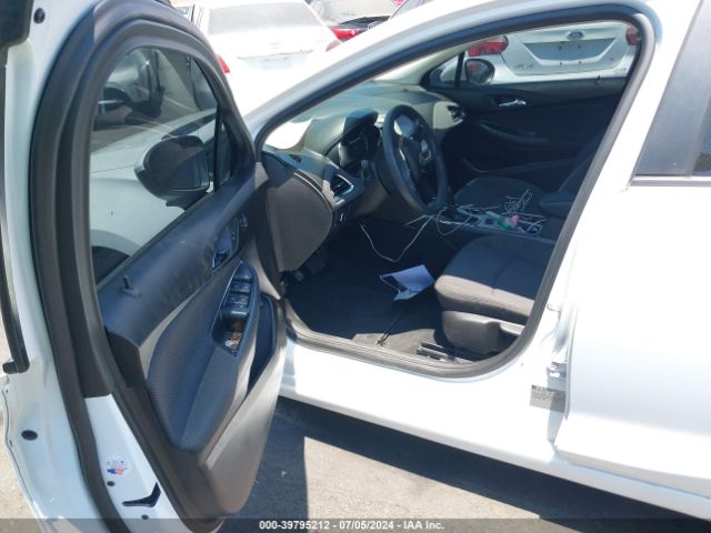 1G1BC5SM3H7168093 Chevrolet Cruze Ls Auto
