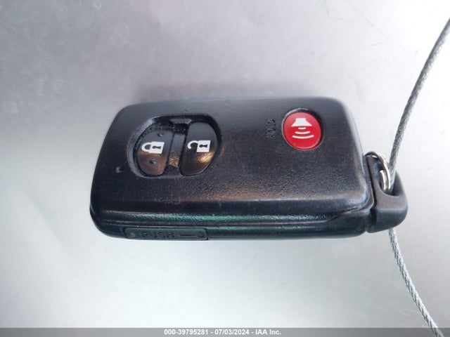 Toyota Prius Two 2015 JTDKN3DU8F1994117 Image 11