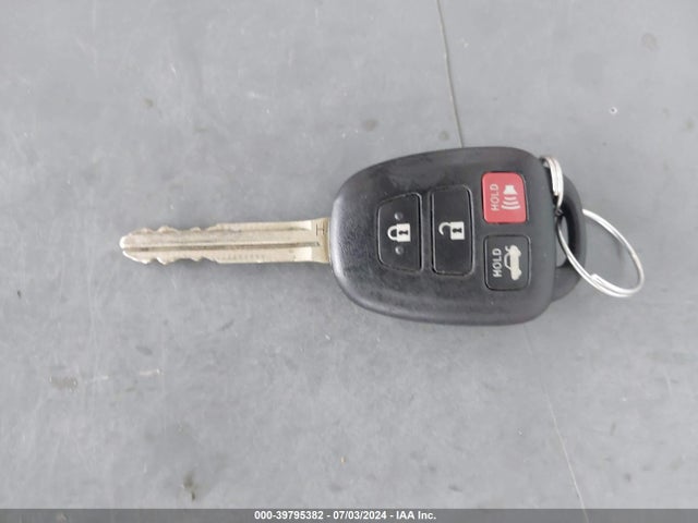 Toyota CAMRY LE 2016 4T4BF1FK4GR516923 Image 11