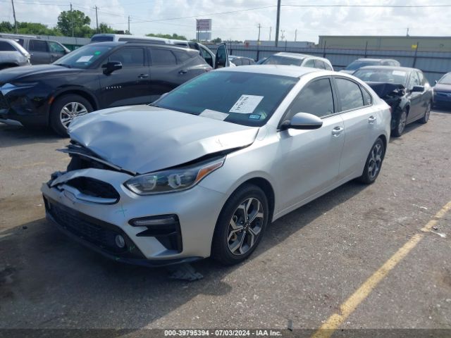 3KPF24AD8KE084785 KIA Forte Lxs