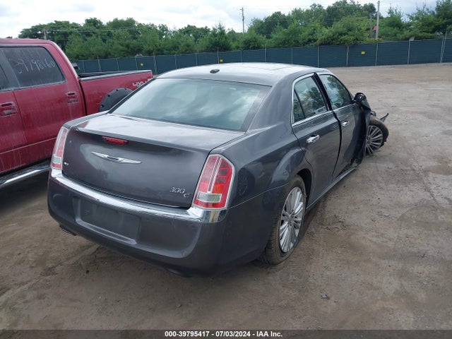 2C3CCAKG2EH158013 Chrysler 300c Awd