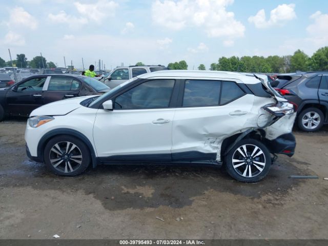 3N1CP5CU2JL506554 Nissan KICKS SV