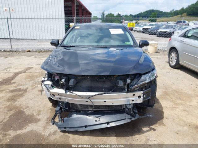 4T1G11BK2LU012319 Toyota Camry Se Awd