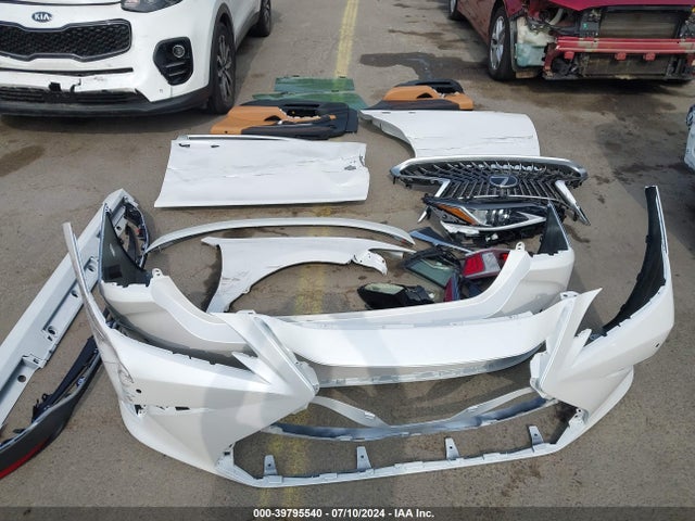 58ADA1C11RU049288 Lexus ES 300H