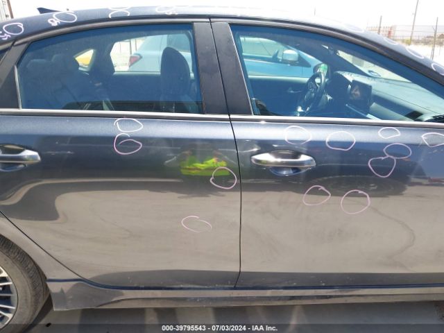 3KPF54AD5PE670567 KIA Forte Gt-line