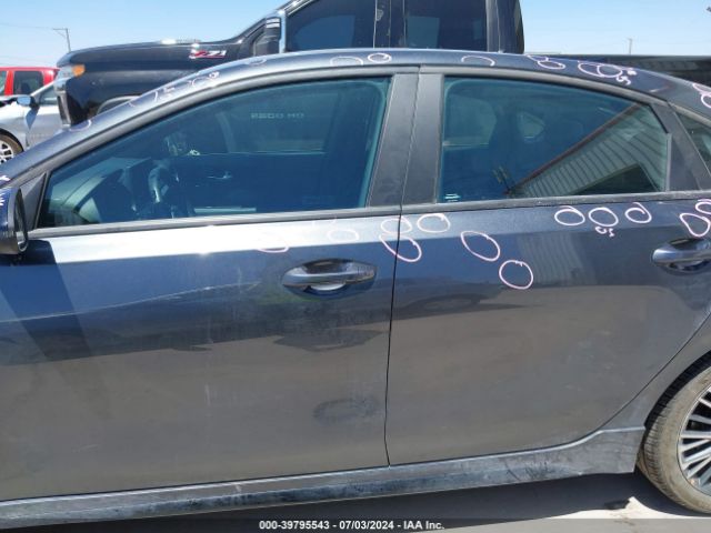 3KPF54AD5PE670567 KIA Forte Gt-line