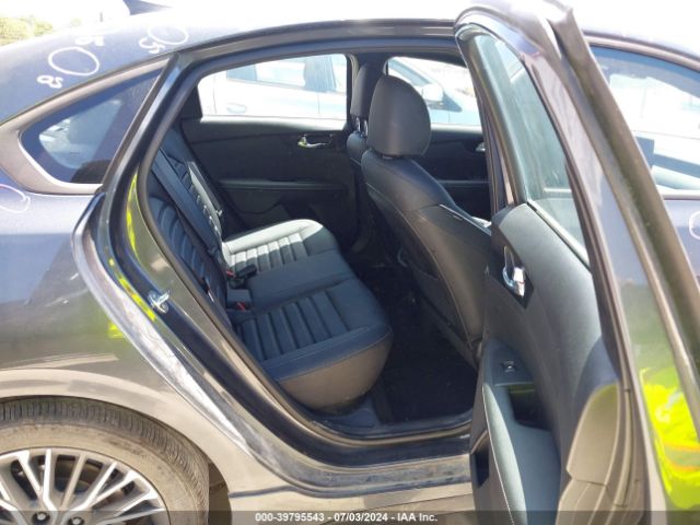 3KPF54AD5PE670567 KIA Forte Gt-line