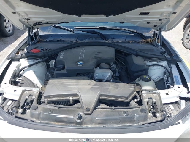 WBA3B3C57FF548371 BMW 328i Xdrive