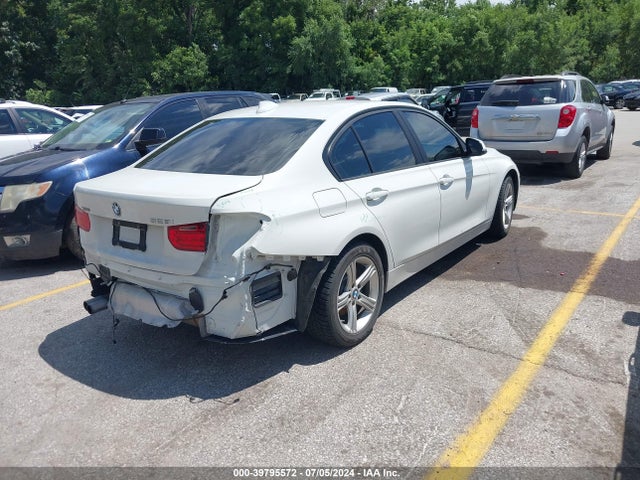 WBA3B3C57FF548371 BMW 328i Xdrive