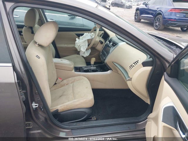 Nissan Altima 2.5 S 2015 1N4AL3AP3FN862302 Image 5