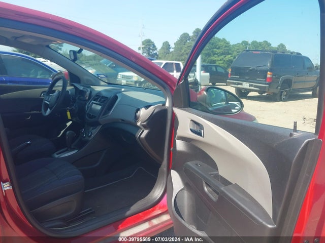 Chevrolet Sonic Lt Auto 2015 1G1JC5SH7F4169177 Image 5