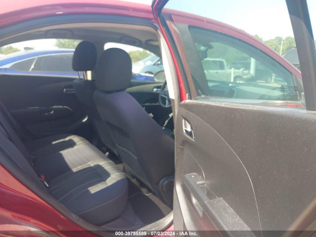 Chevrolet Sonic Lt Auto 2015 1G1JC5SH7F4169177 Image 8