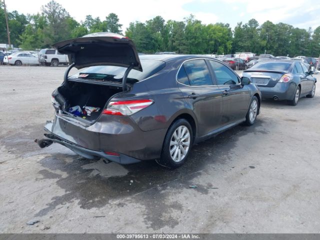 4T1B11HK6JU098362 Toyota CAMRY LE