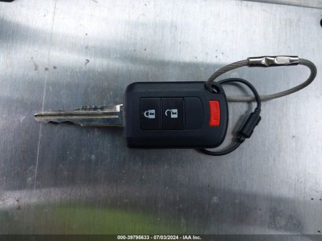 ML32AUHJ7MH014031 Mitsubishi Mirage Carbonite Edition/es/le