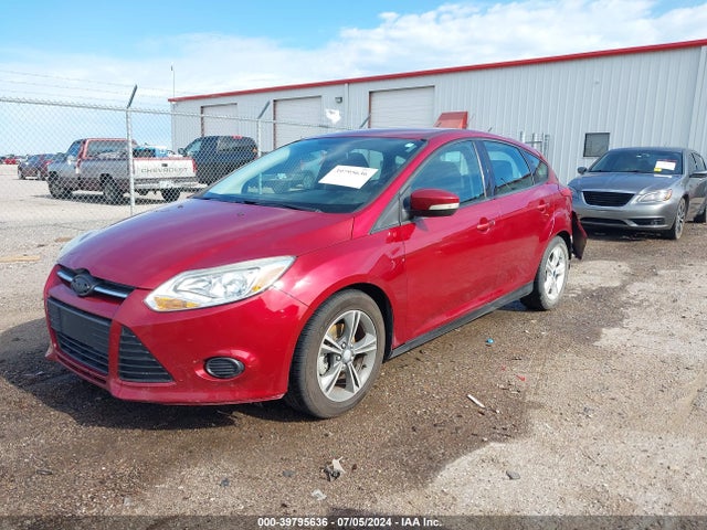 Ford FOCUS SE 2014 1FADP3K21EL175284 Image 2