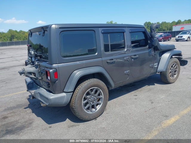 1C4HJXDG2JW172593 Jeep Wrangler Unlimited Sport 4x4