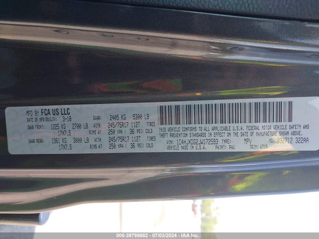 1C4HJXDG2JW172593 Jeep Wrangler Unlimited Sport 4x4