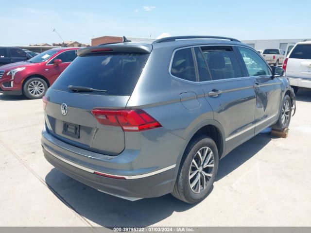 3VV3B7AX9LM038910 Volkswagen Tiguan 2.0t Se/2.0t Se R-line Black/2.0t Sel