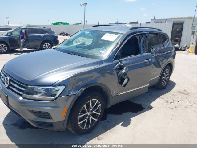 3VV3B7AX9LM038910 Volkswagen Tiguan 2.0t Se/2.0t Se R-line Black/2.0t Sel