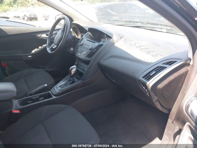 Ford FOCUS SE 2015 1FADP3F24FL381033 Image 5