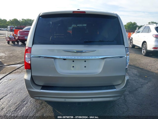 2C4RC1CG3GR158393 Chrysler Town & Country Touring-l Anniversary Edition