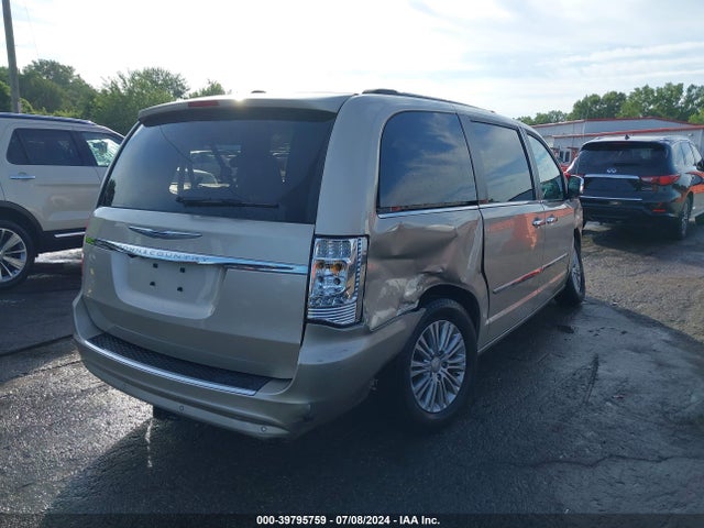 2C4RC1CG3GR158393 Chrysler Town & Country Touring-l Anniversary Edition