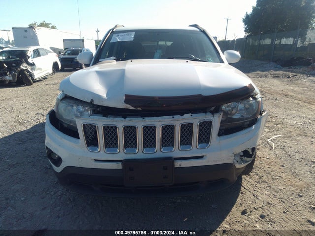 1C4NJCEA8ED678629 Jeep Compass Latitude