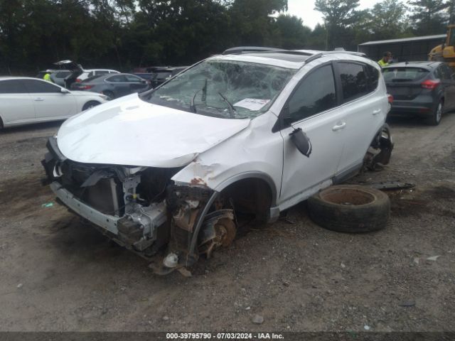 2T3NFREV4JW464564 Toyota RAV4 SE