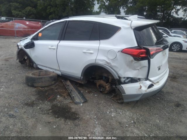 2T3NFREV4JW464564 Toyota RAV4 SE