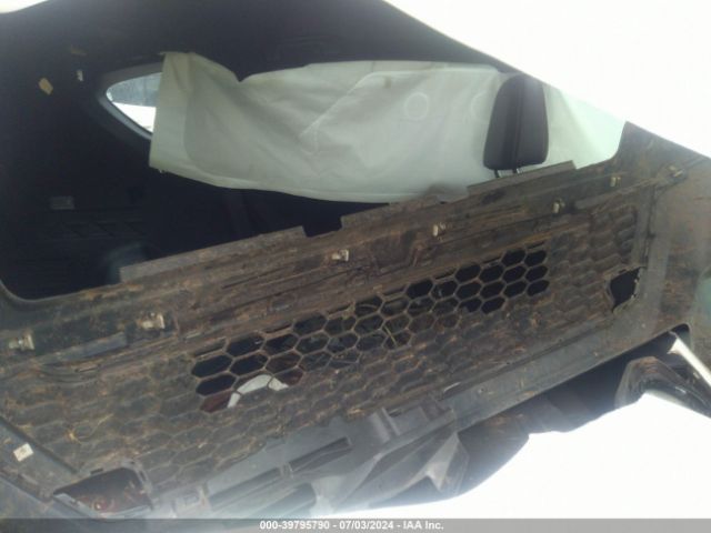 2T3NFREV4JW464564 Toyota RAV4 SE