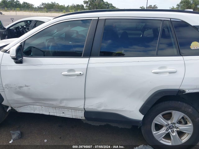Toyota Rav4 Xle 2021 2T3W1RFV2MC116351 Image 14
