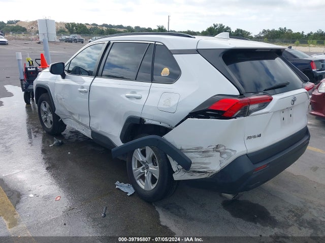 Toyota Rav4 Xle 2021 2T3W1RFV2MC116351 Image 3