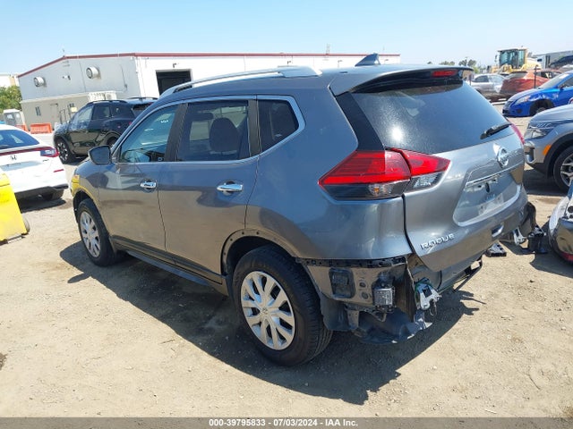Nissan ROGUE S 2017 JN8AT2MT8HW401577 Image 3
