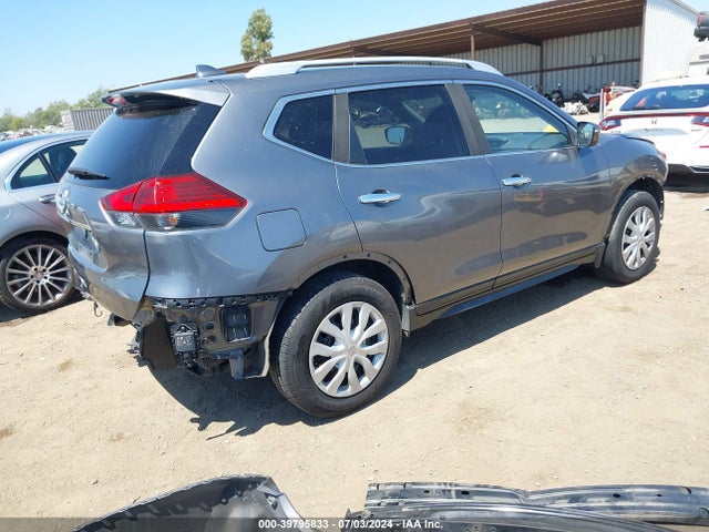 Nissan ROGUE S 2017 JN8AT2MT8HW401577 Image 4
