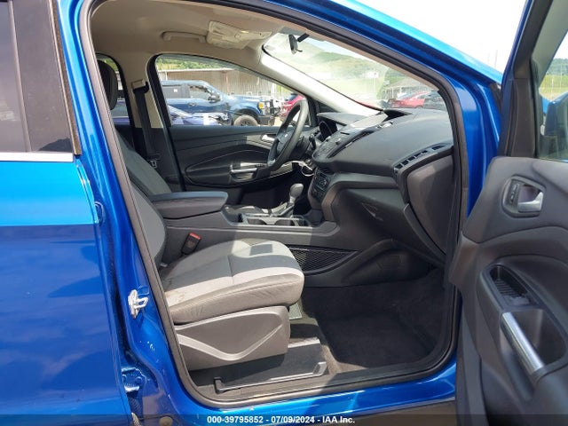 Ford ESCAPE SE 2017 1FMCU9GD0HUB39690 Image 5