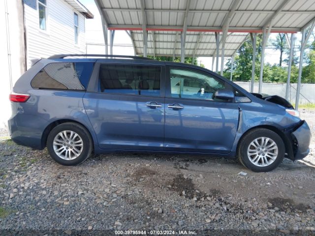 5TDYK3DC6FS528960 Toyota Sienna Xle Premium 8 Passenger