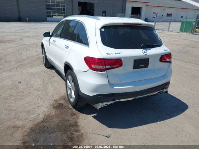 WDC0G4KBXHF121686 Mercedes-Benz Glc 300 4matic