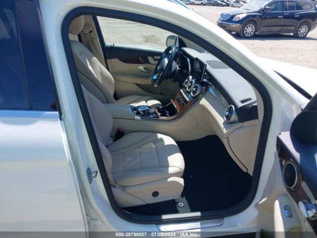 WDC0G4KBXHF121686 Mercedes-Benz Glc 300 4matic