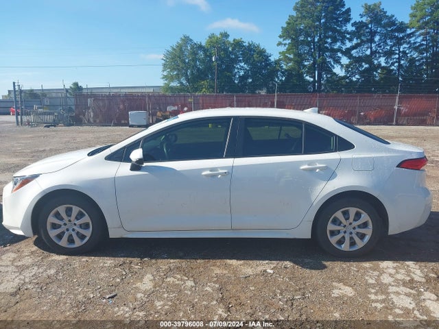 Toyota COROLLA LE 2022 JTDEPMAE6NJ191377 Image 14