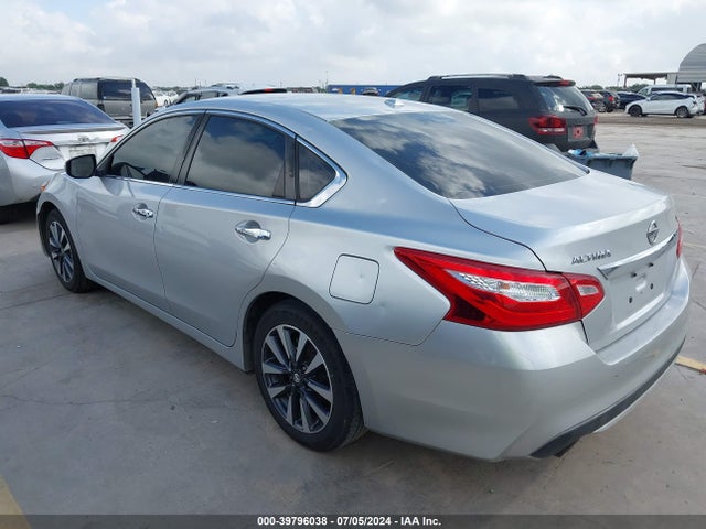 Nissan Altima 2.5 Sl 2017 1N4AL3AP9HC237322 Image 3