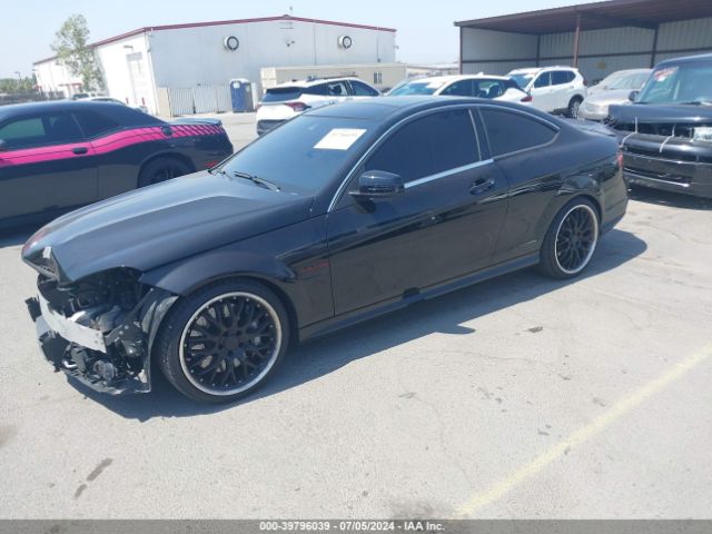 WDDGJ7HB5FG366925 Mercedes-Benz Amg C 63
