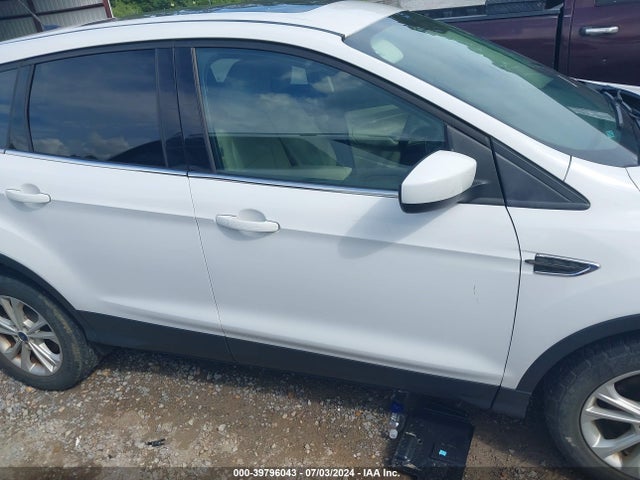 Ford ESCAPE SE 2017 1FMCU0GD5HUC18803 Image 13