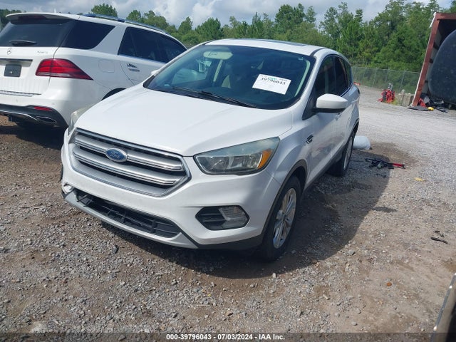 Ford ESCAPE SE 2017 1FMCU0GD5HUC18803 Image 2