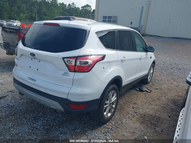 Ford ESCAPE SE 2017 1FMCU0GD5HUC18803 Image 4