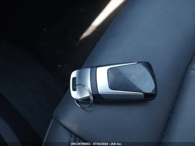 WAUGMAF47KN013110 Audi A4 40 Titanium Premium