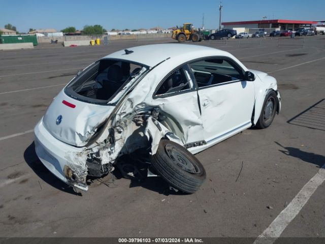 3VWJ17AT5EM639141 Volkswagen Beetle 1.8t