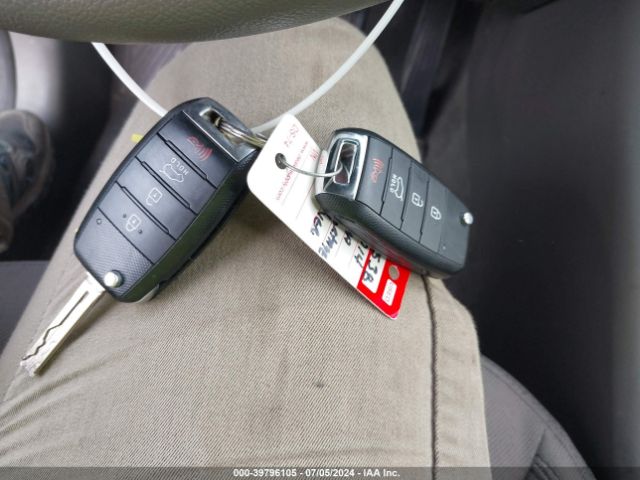 KNDPBCAC3E7547538 KIA Sportage Lx