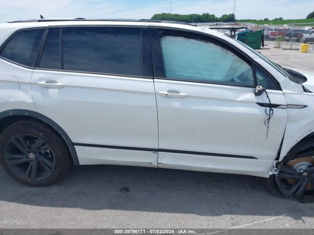 3VV8B7AX4PM072961 Volkswagen Tiguan 2.0t Se R-line Black